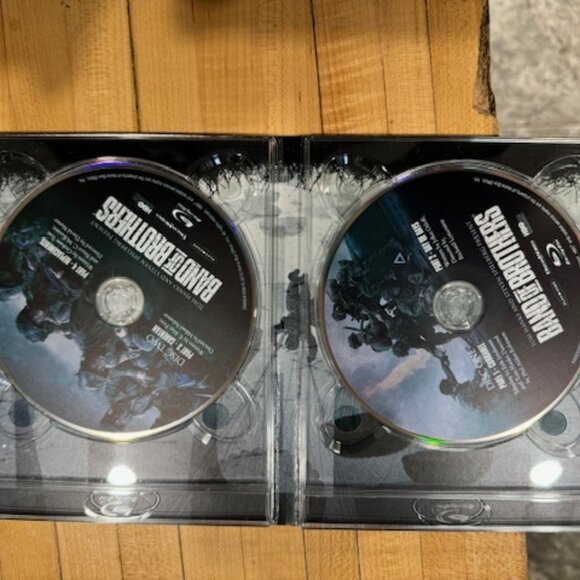 Band of Brothers Metal Box Set DVD - Picture 3 of 5
